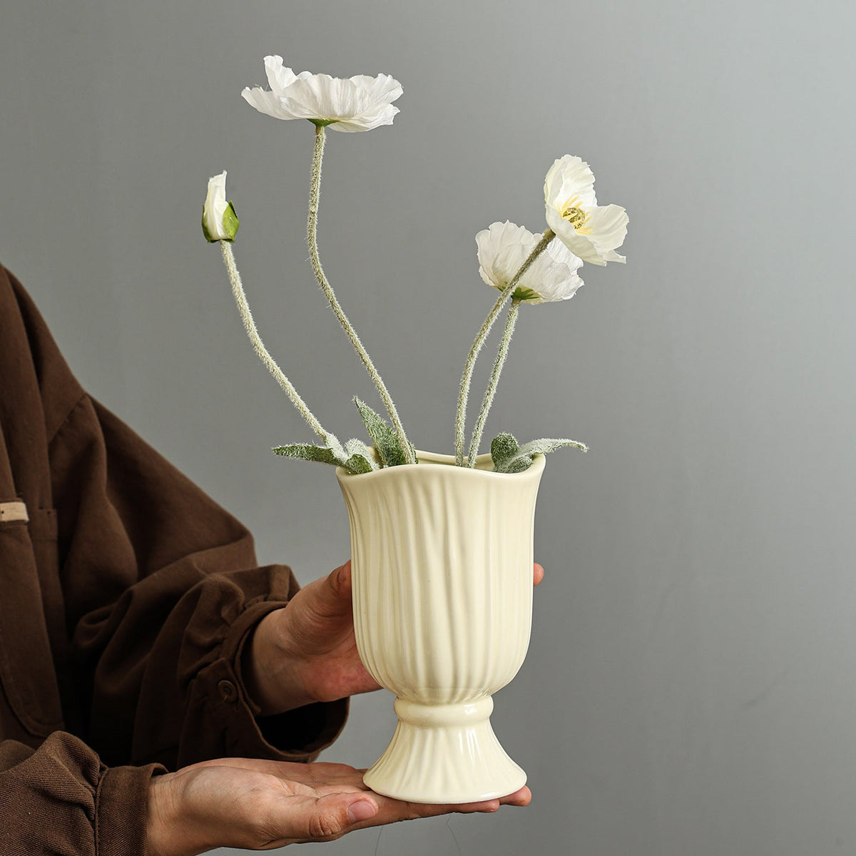 Elegante strukturierte Keramikblumenvase