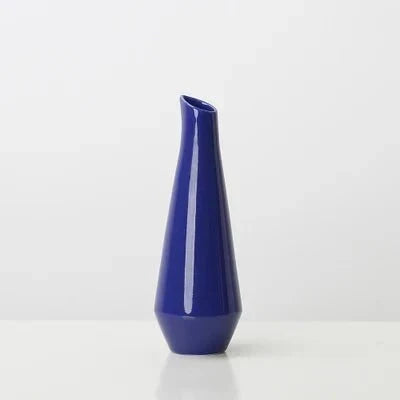 Moderne helle einfarbige Porzellanvase
