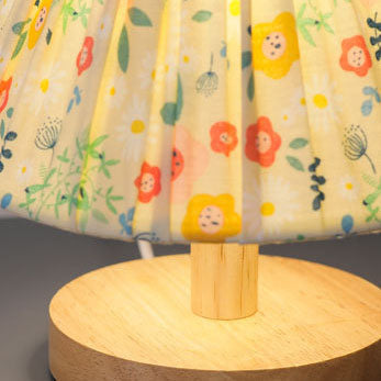 Moderne minimalistische kreative Eisen blumenförmige 1-Lampe Tischlampe