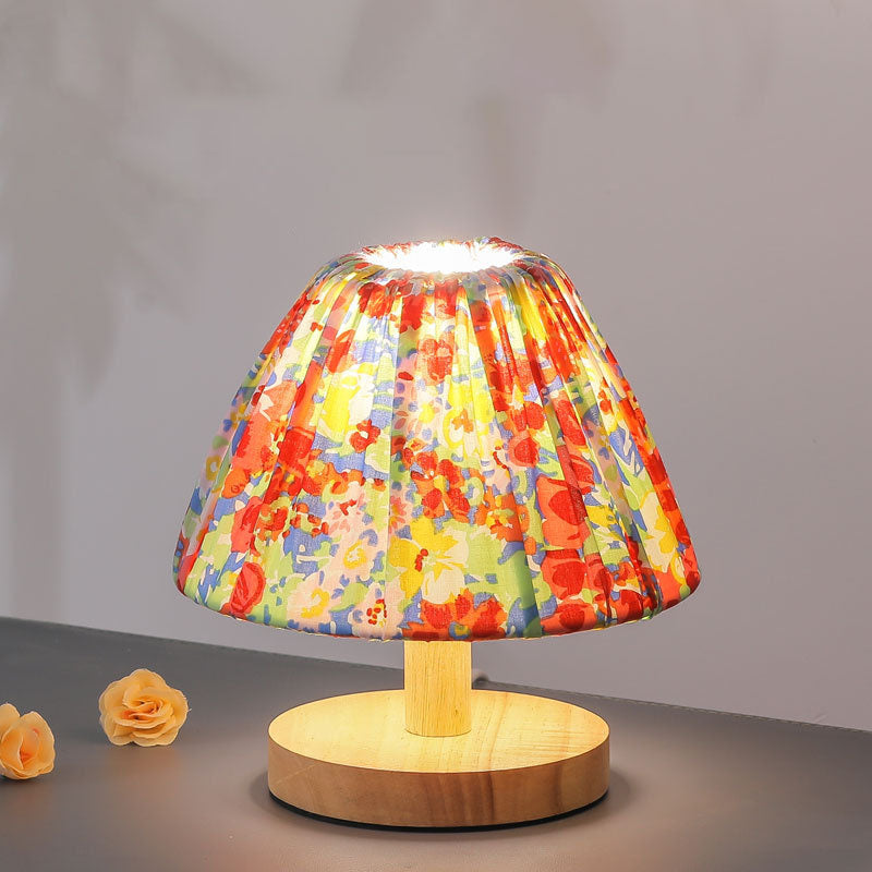 Moderne minimalistische kreative Eisen blumenförmige 1-Lampe Tischlampe