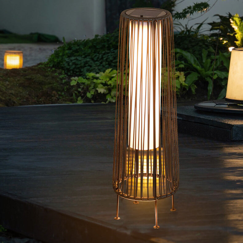 Moderne Minimalistische Solar Wetterfeste Rund Vertikal Pull Strip Eisen Rattan LED Stehlampe Für Outdoor Terrasse