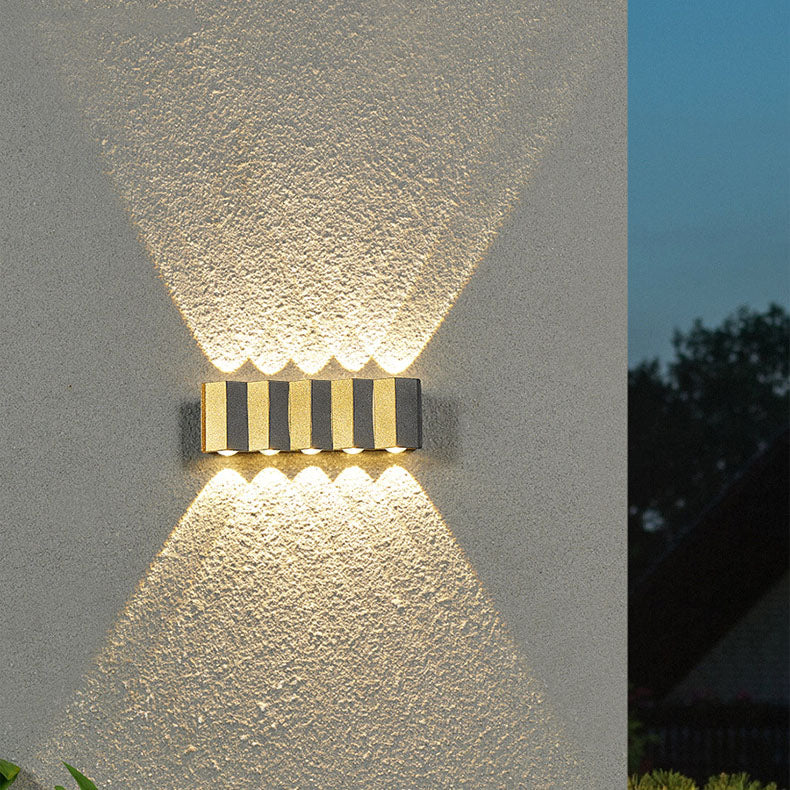 Moderne leichte Luxus Gold Aluminium Outdoor wasserdichte Terrasse LED Wandleuchte Lampe