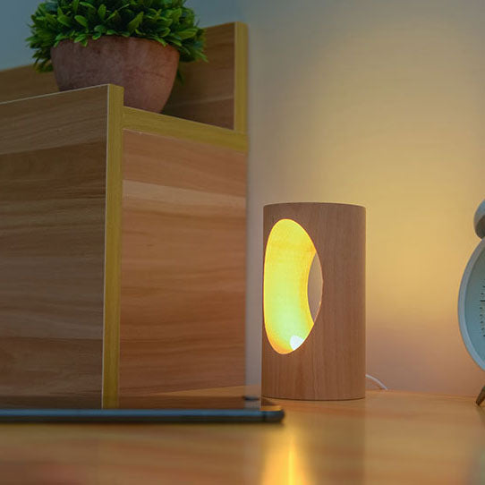 Japanische Massivholz rechteckige Säulen-LED Nachttischlampe USB Tischlampe