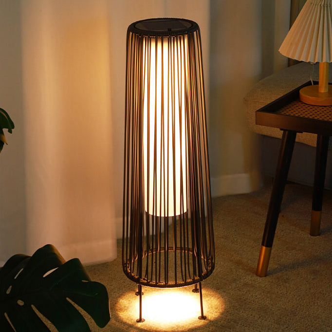 Moderne Minimalistische Solar Wetterfeste Rund Vertikal Pull Strip Eisen Rattan LED Stehlampe Für Outdoor Terrasse