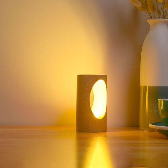 Japanische Massivholz rechteckige Säulen-LED Nachttischlampe USB Tischlampe