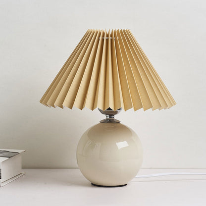 Nordic minimalist 1-flammige Tischlampe aus Keramik mit Falten