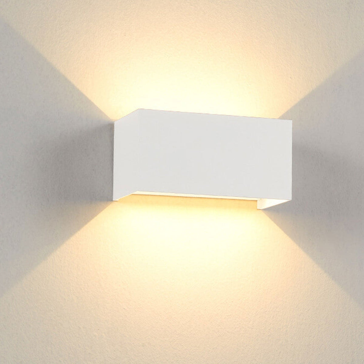 Moderne wasserdichte rechteckige LED-Wandleuchte für den Außenbereich mit Auf- und Abwärtsbeleuchtung