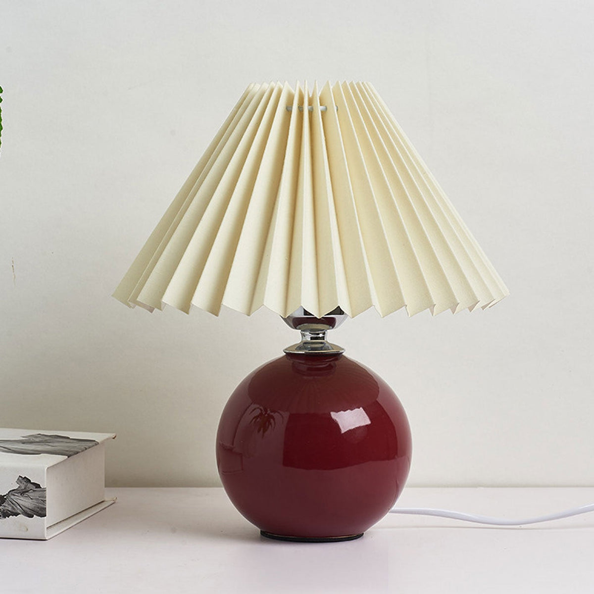 Nordic minimalist 1-flammige Tischlampe aus Keramik mit Falten