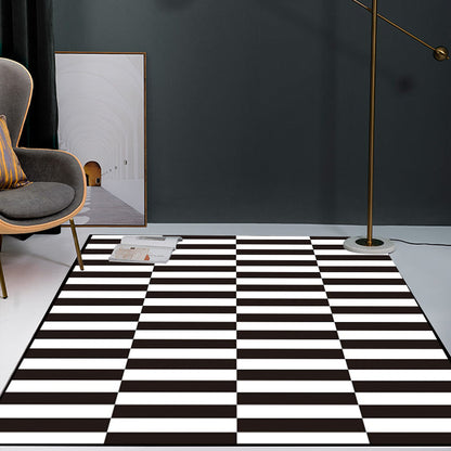 Zeitgenössischer karierter Musterteppich Schwarz und Weiß Polyester Teppich maschinenwaschbar rutschfester Teppich für das Schlafzimmer