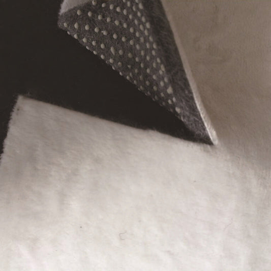 Moderner Wohnzimmerteppich in Schwarz und Grau, Farbblock, unregelmäßige Form, bedruckter Teppich, Polyester, maschinenwaschbar.