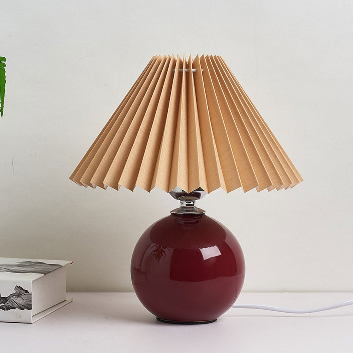Nordic minimalist 1-flammige Tischlampe aus Keramik mit Falten