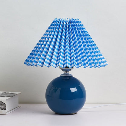 Nordic minimalist 1-flammige Tischlampe aus Keramik mit Falten