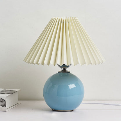 Nordic minimalist 1-flammige Tischlampe aus Keramik mit Falten