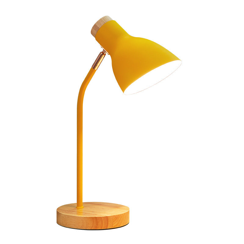 Taschenlampenförmige Schwenktischlampe Macaron Metall 1-lamp Nachttischlampe für das Kinderzimmer