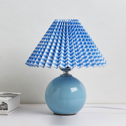 Nordic minimalist 1-flammige Tischlampe aus Keramik mit Falten