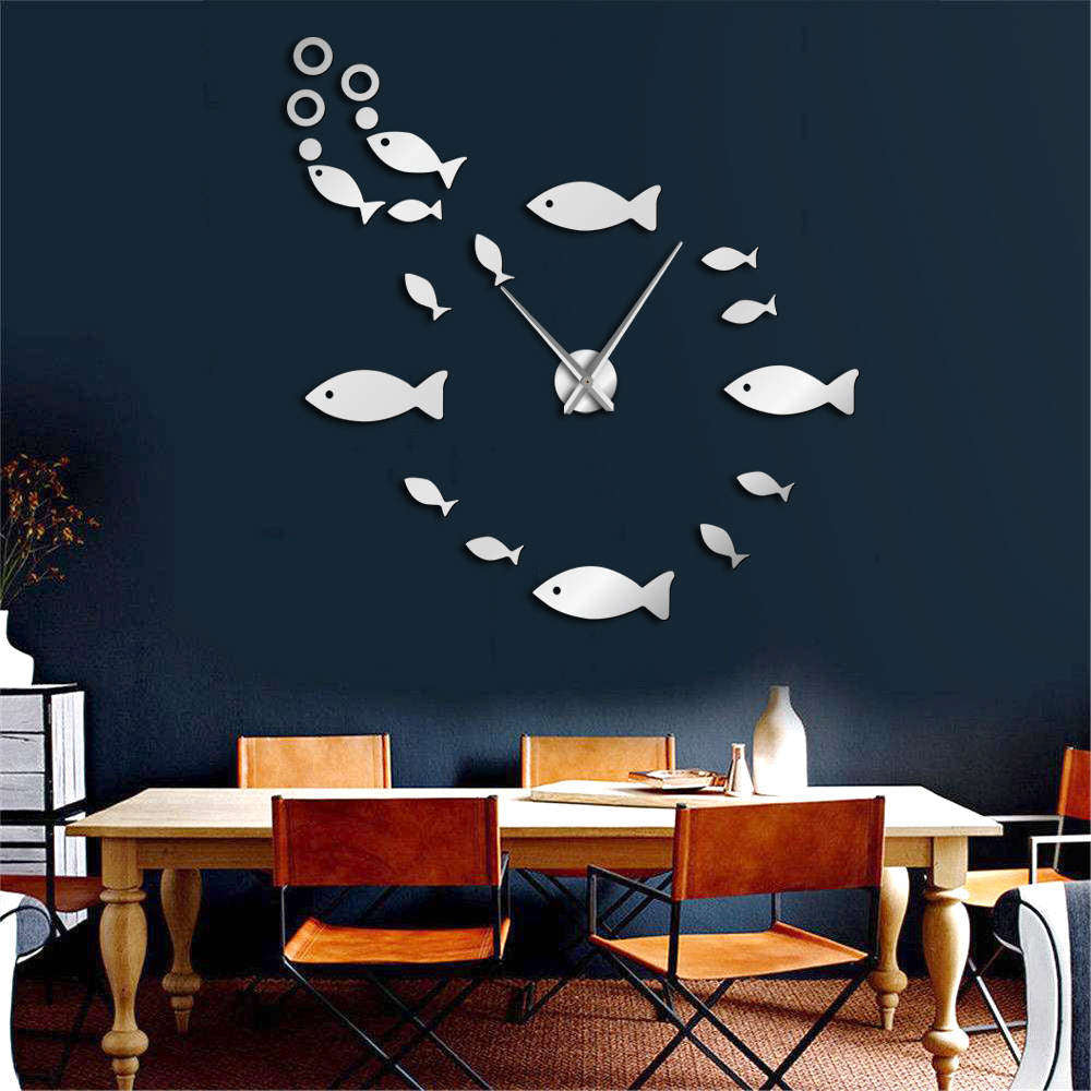 Heim Zeile | EchoClock - Schlankes Spiegel Wanddesign