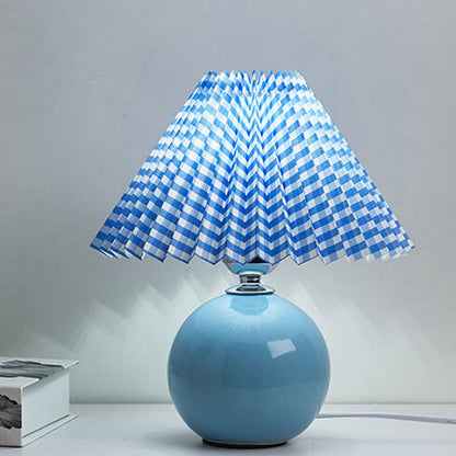 Nordic minimalist 1-flammige Tischlampe aus Keramik mit Falten