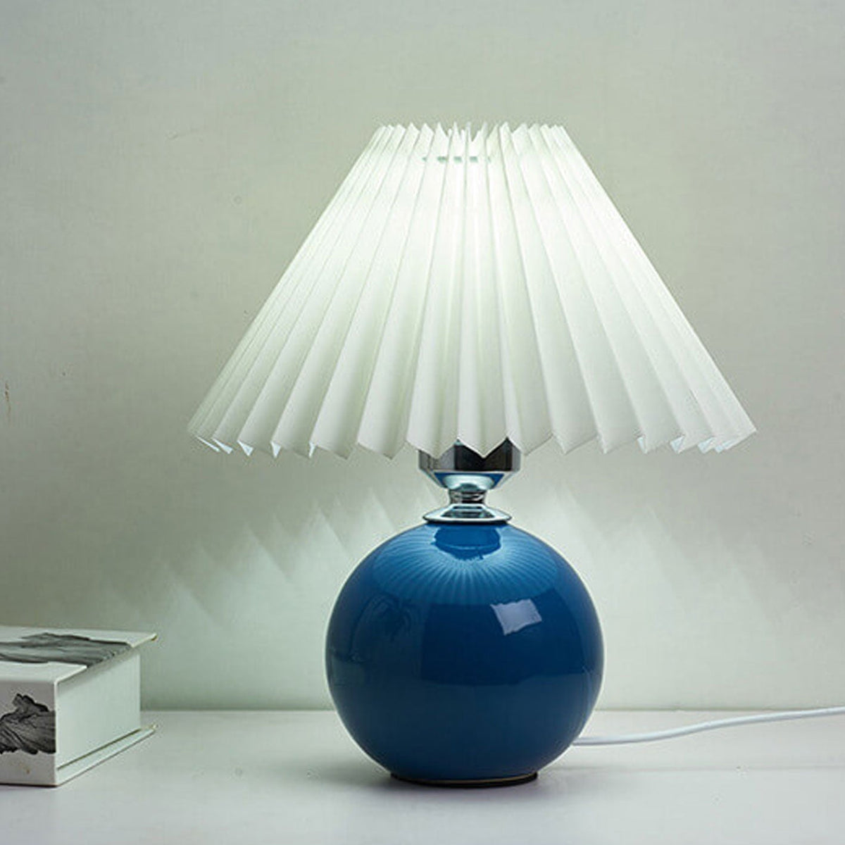Nordic minimalist 1-flammige Tischlampe aus Keramik mit Falten