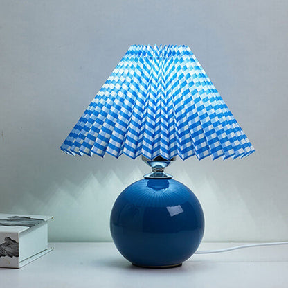 Nordic minimalist 1-flammige Tischlampe aus Keramik mit Falten