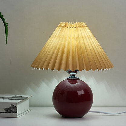 Nordic minimalist 1-flammige Tischlampe aus Keramik mit Falten