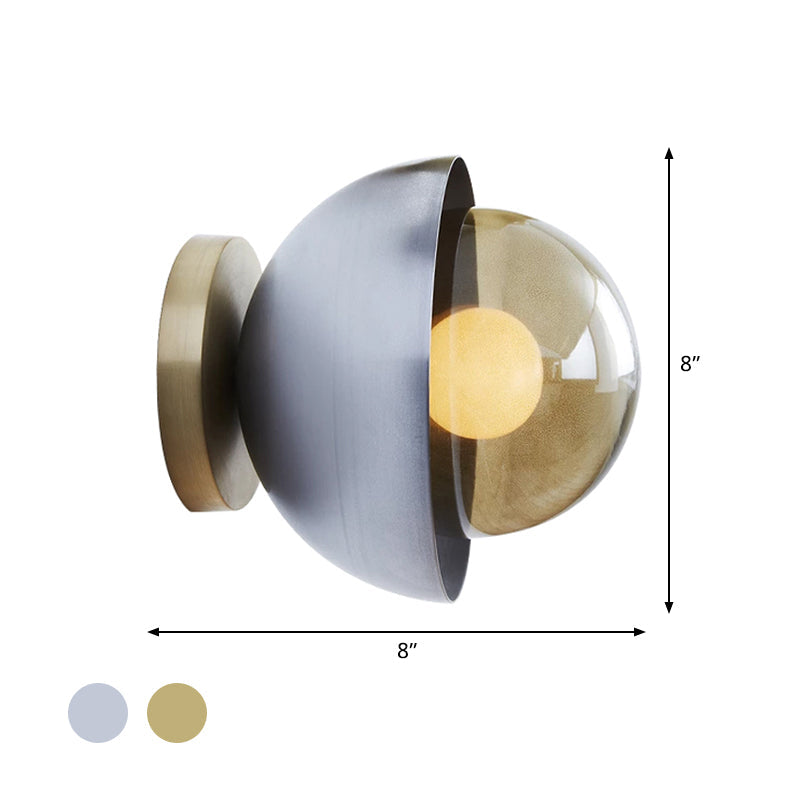 Metallic Halbmond Wandleuchte Modernist 1-Licht Messing/Chrom Wandleuchte mit Orb Tan Glasschirm für Flur