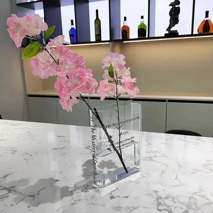 Acryl Buch Vase – modernes Design mit unsichtbarem Buchlook