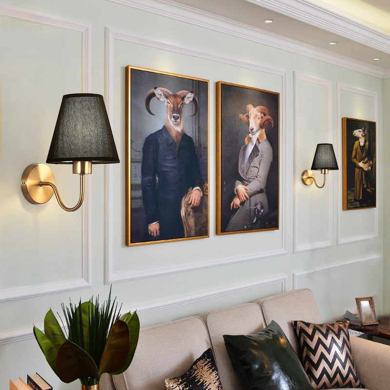 Zeitgenössische nordische runde gebogene Stangen-Eisen-Stoffschirm 1-Lampe Wandleuchte für das Wohnzimmer