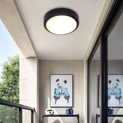 Moderne minimalistische wasserdichte runde Aluminium-Acryl-LED-Außen-Deckenleuchte für den Garten