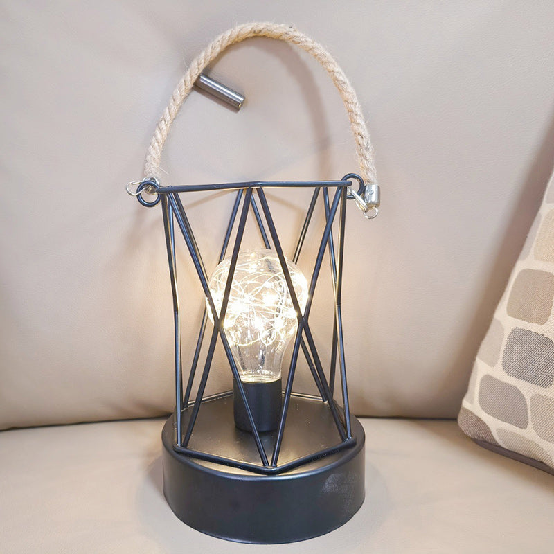 Moderne Minimalistische Vertikal Gestreifte Quadrat Runde Eisen LED Tischlampe Für Das Wohnzimmer