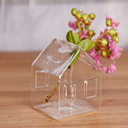 Einfaches Mini-Haus-Glas-Blumenvasen