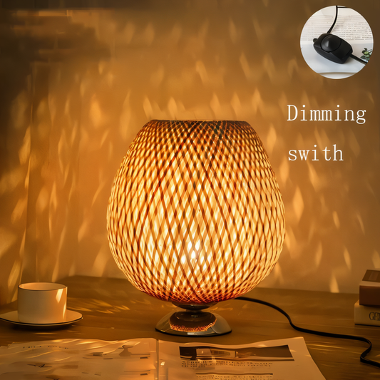 NatureHue Vintage Bambus Tischlampe Kreative Geflochtene Rattan Schreibtischlampe