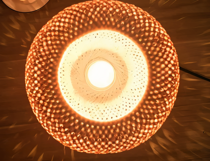 NatureHue Vintage Bambus Tischlampe Kreative Geflochtene Rattan Schreibtischlampe
