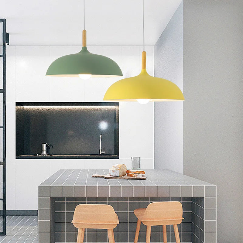 Eichenholz-Deckenlampe im nordischen Design – LED-Holz-Deckenleuchte