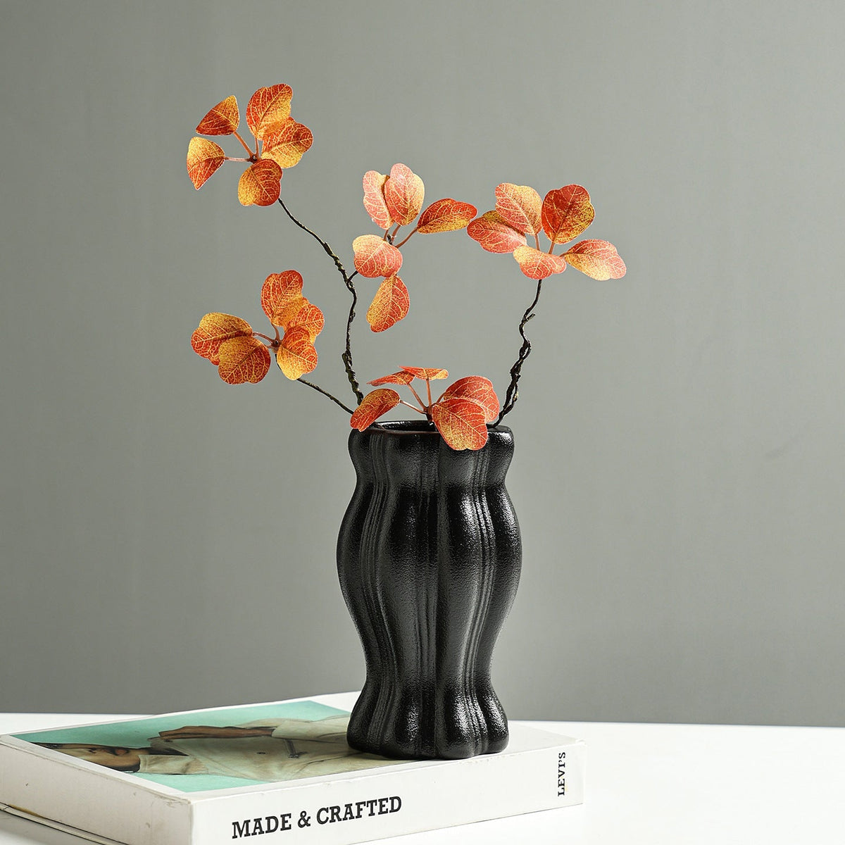 Elegante dekorative Keramikblumenvase