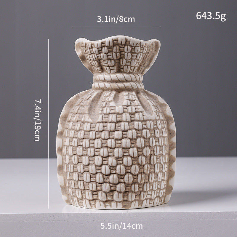 Strukturierte dekorative Keramikvase