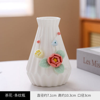 Dekorative florale Keramikvase