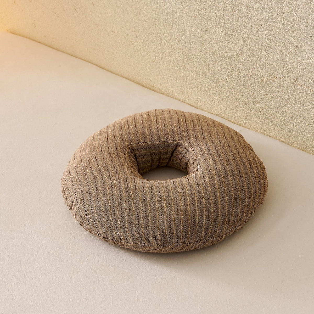 Bequemes Donutkissen mit ergonomischem Design Heim Zeile