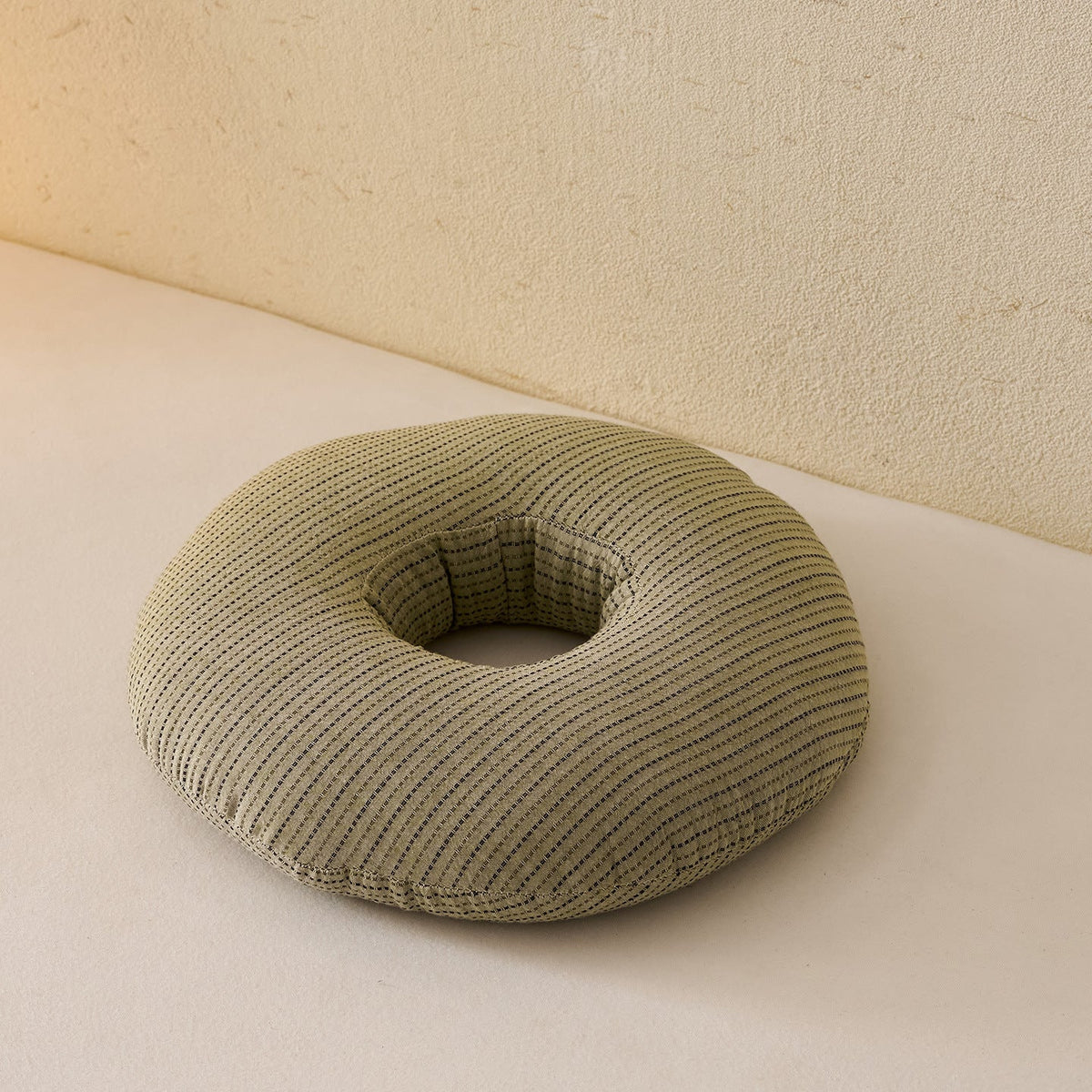 Bequemes Donutkissen mit ergonomischem Design Heim Zeile
