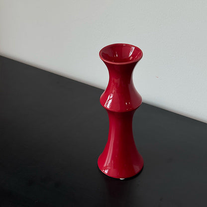 Moderne skulptierte Keramikvase