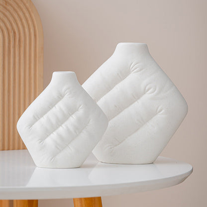 Optimized geometric decorative ceramic vase