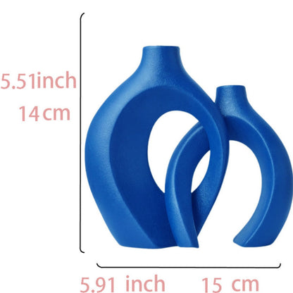 Moderne skulpturale Hohlring-Ceramic Tischvase Set mit minimalistischer asymmetrischer Silhouette