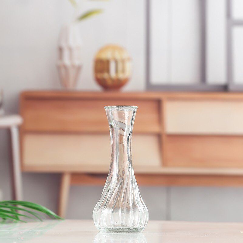 Mundgeblasene Glas-Bouquetvase mit geriffeltem Hals und beschwertem Fuß