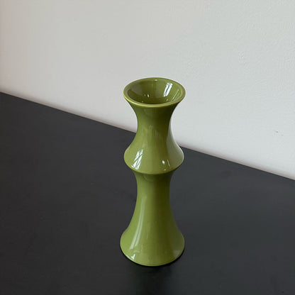 Moderne skulptierte Keramikvase