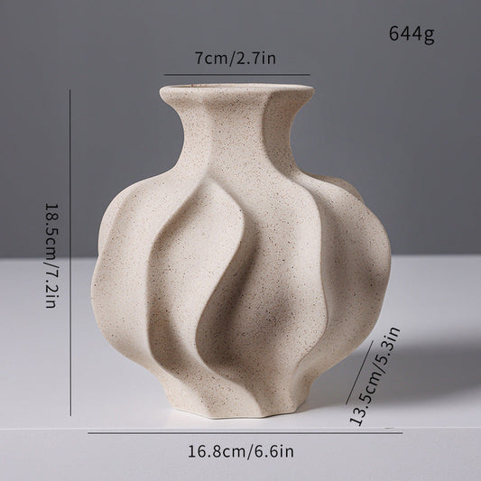 Skulpturale texturierte Keramikvase
