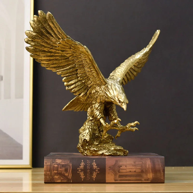 Resin Golden Eagle Statue Kunst Tier Modell Sammlung Ornament Home Office Schreibtisch Feng Shui Dekor Figuren einfach