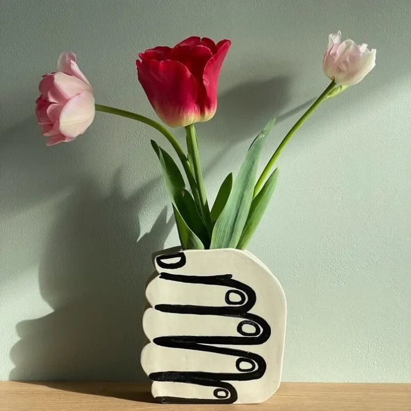 Hand Blumen Vase halten