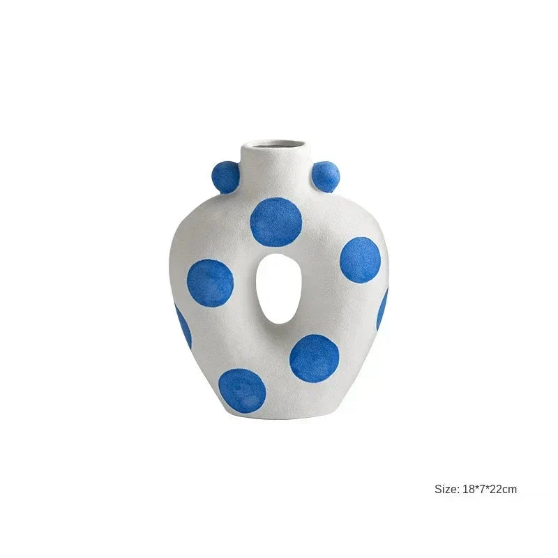 Blaue Punkte Wonky Vase