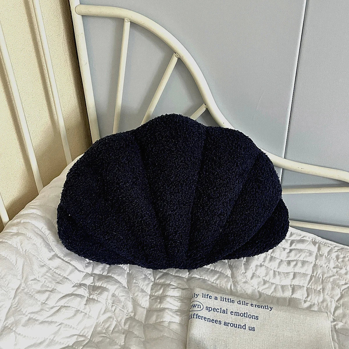 Pastell Schalenkissen – Flauschiges Bouclé-Plüschkissen | Heim Zeile