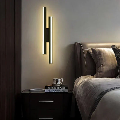Moderne LED-Wandleuchte: Schwarz/Gold Acryl Raumschmucklicht