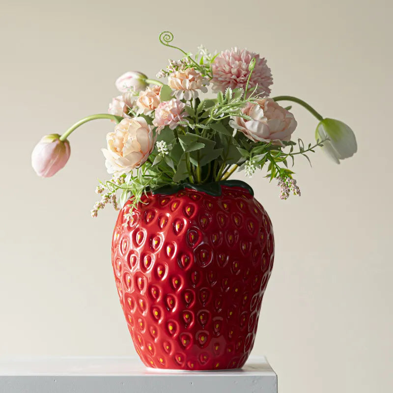 Hässliche Erdbeer-Vase